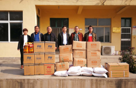 歡度重陽節(jié)，愛心獻(xiàn)夕陽