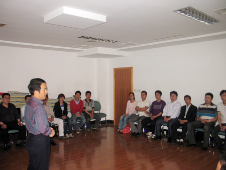 山東新稀寶股份有限公司董事長(cháng)湯傳忠